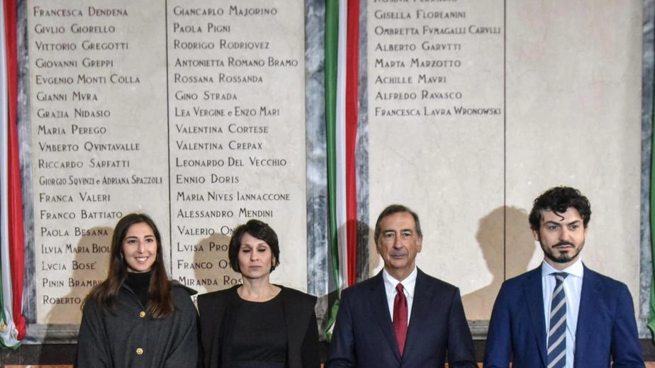 Cerimonia del Famedio. Polemica su Berlusconi. Il fratello Paolo replica: il rancore è meschinità Cerimonia del Famedio. Polemica su Berlusconi. Il fratello Paolo replica: il rancore è meschinità