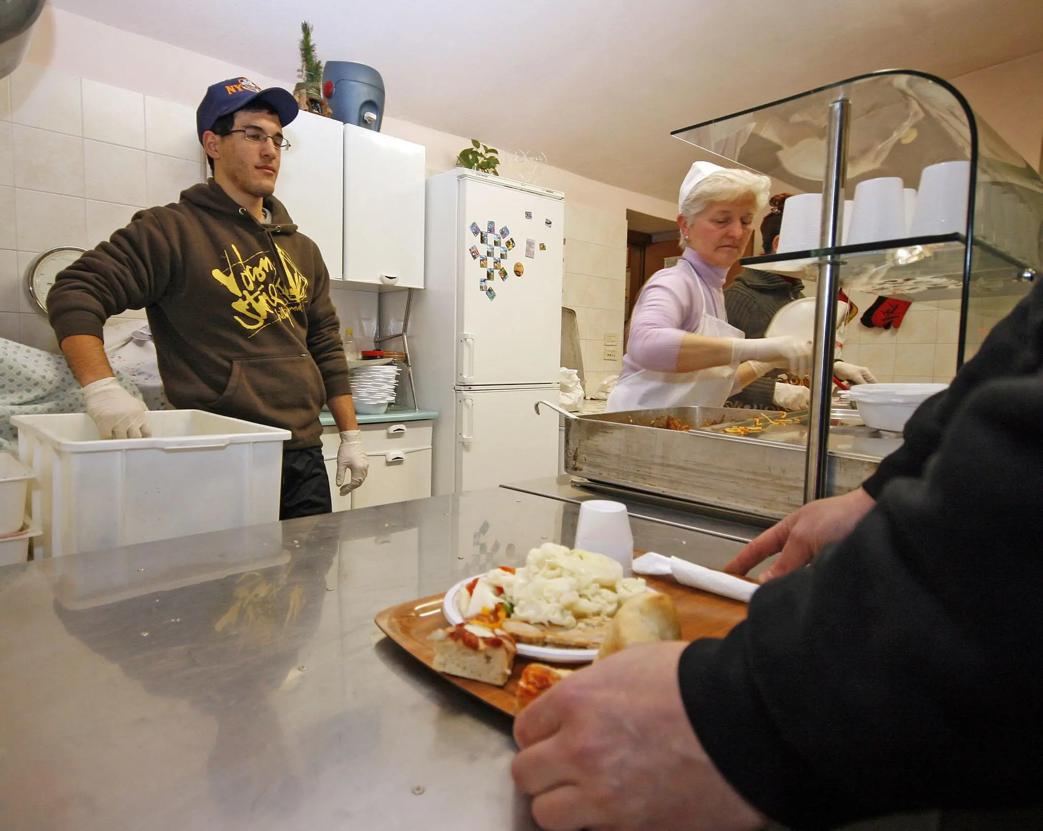 La pandemia porta un boom di nuovi poveri