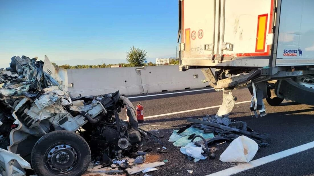 L'incidente ha coinvolto due mezzi (foto di repertorio) L'incidente ha coinvolto due mezzi (foto di repertorio)