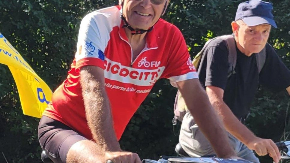 In bici da Besozzo a Caravate. Cresce la pista ciclopedonale. Un’escursione inaugura il  tratto