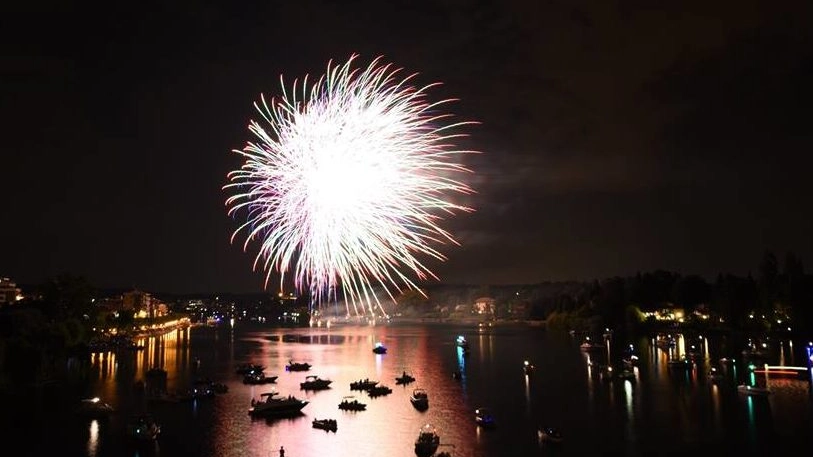 Fuochi d'artificio a Sesto Calende