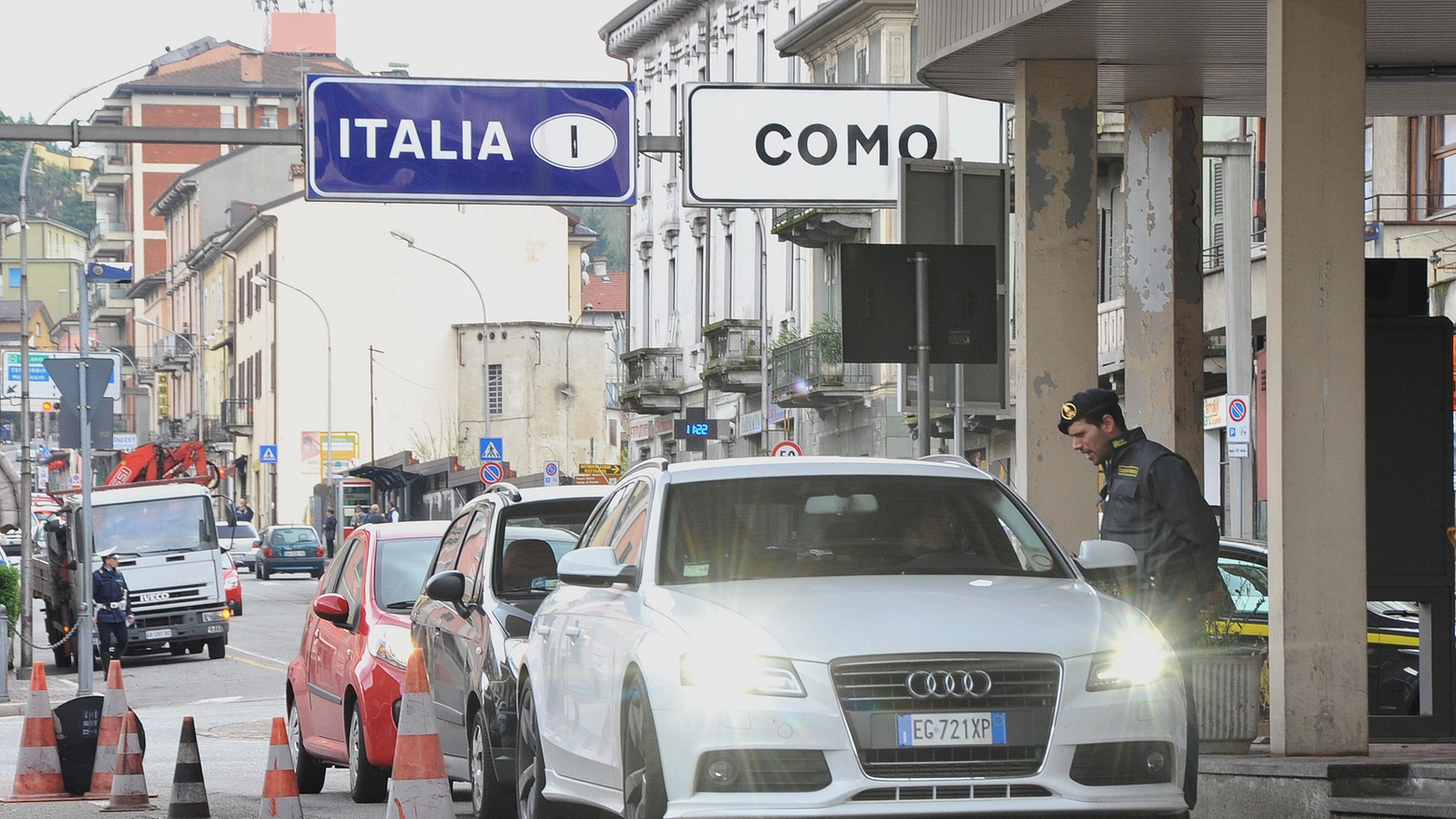 Varese guida la classifica dei territori lombardi che beneficiano dei fondi relativi alla tasse pagate dai lavoratori italiani in Svizzera. Fino a quando ci saranno?