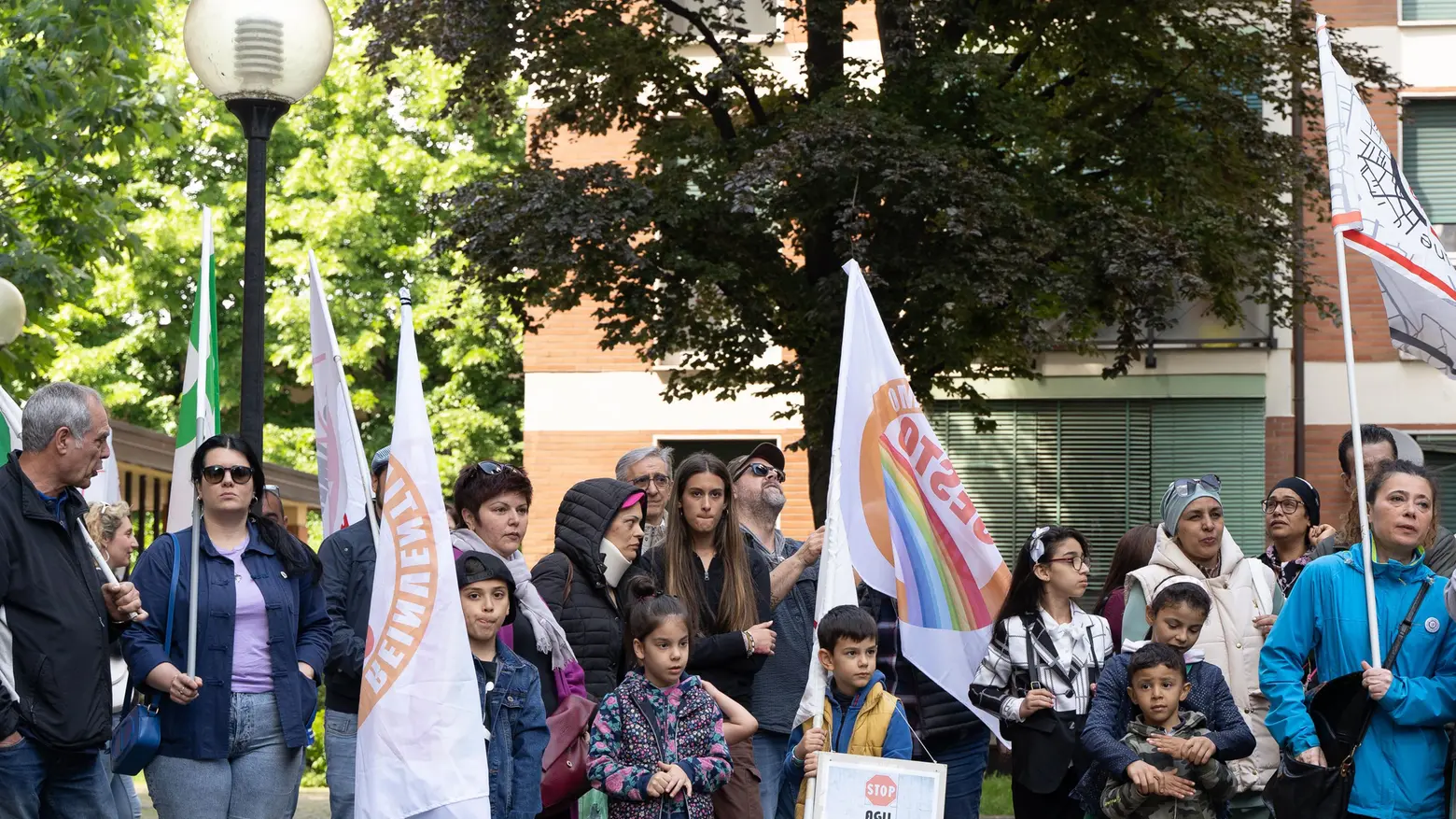 L’eterna emergenza casa  "Cento alloggi vuoti da anni"