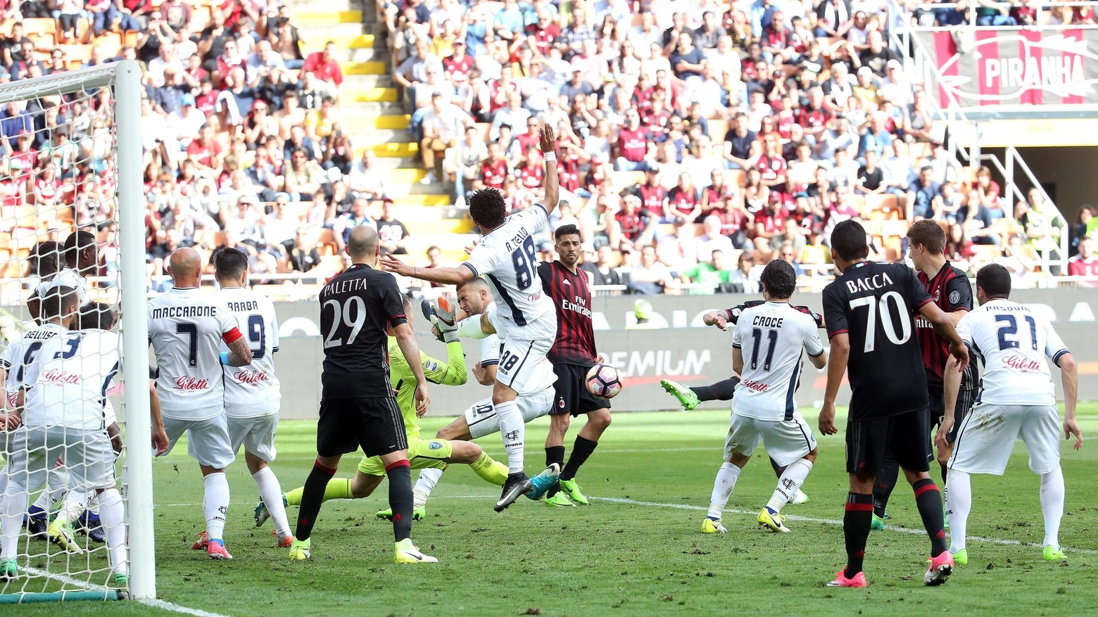 Il gol di Lapadula del Milan contro l'Empoli