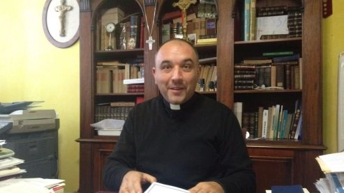 Don Marino Dalè , parroco di Fiesco