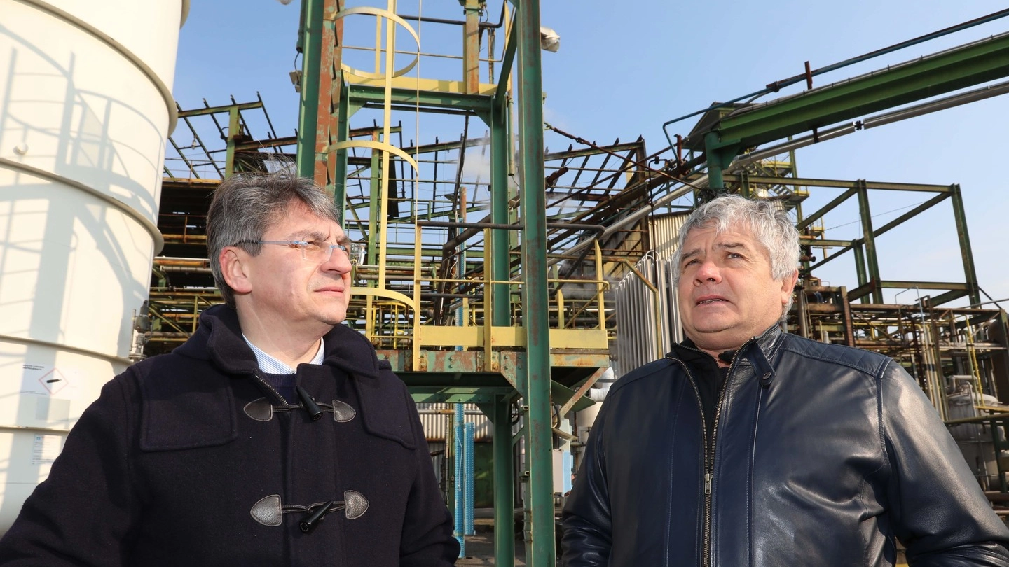 Il sindaco Emilio Del Bono in visita agli impianti della Baccaro con Roberto Moreni