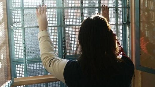 Una donna in carcere (foto d'archivio)
