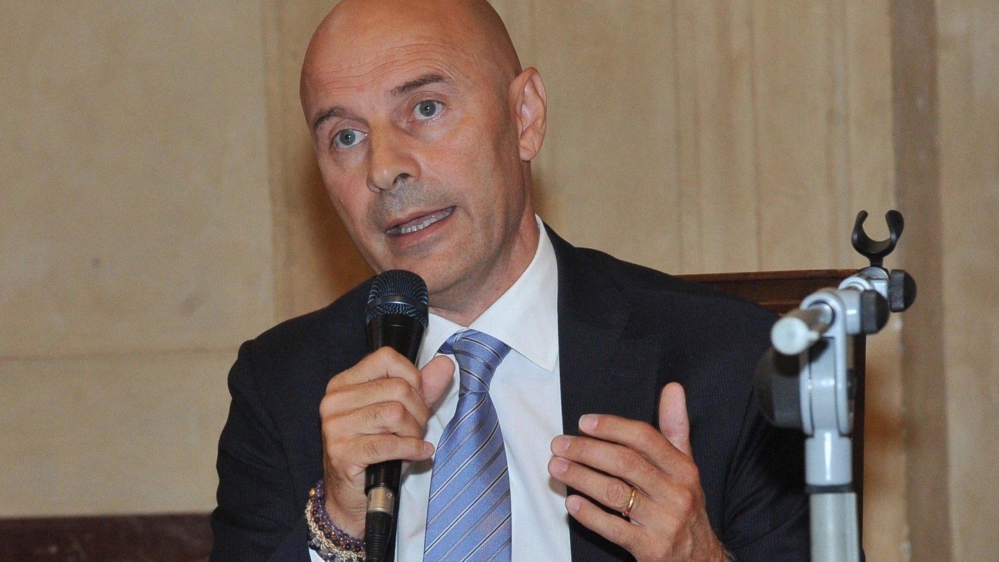 L'assessore regionale Luca Del Gobbo