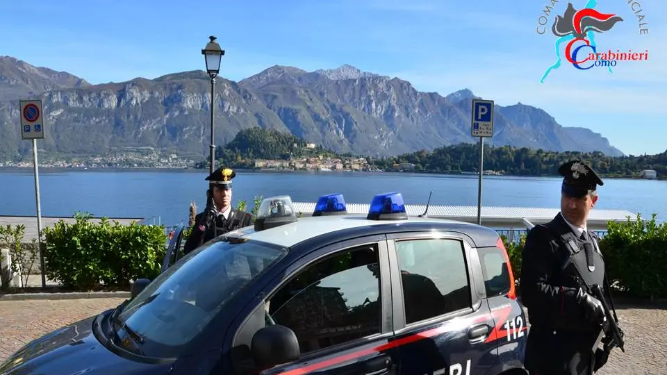 Fermati dai carabinieri Fermati dai carabinieri