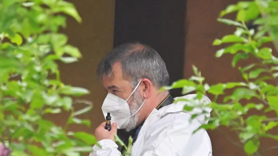 L’interrogatorio in cella Il cugino reo confesso sceglie di fare scena muta L’interrogatorio in cella Il cugino reo confesso sceglie di fare scena muta