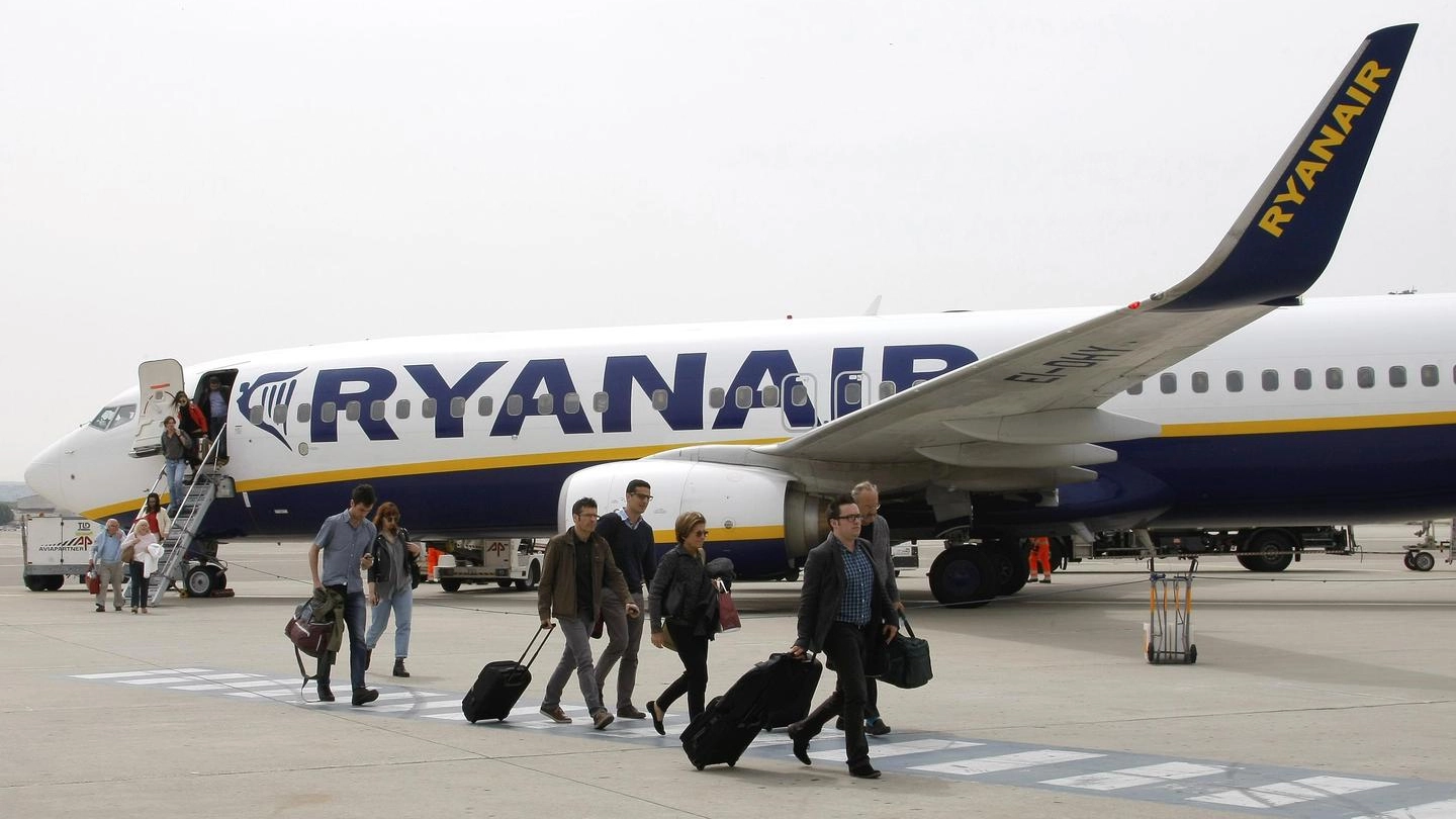 Ryanair, nuovi voli cancellati (ansa)