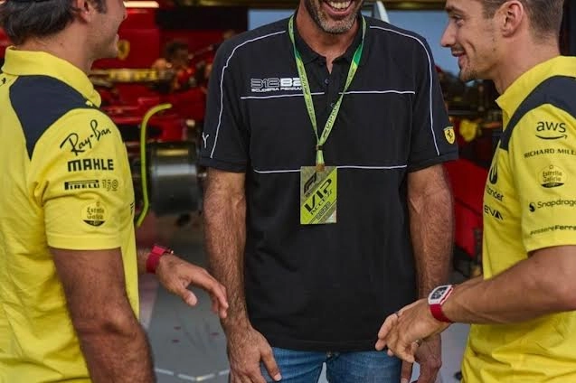 Gianluigi Buffon al box Ferrari