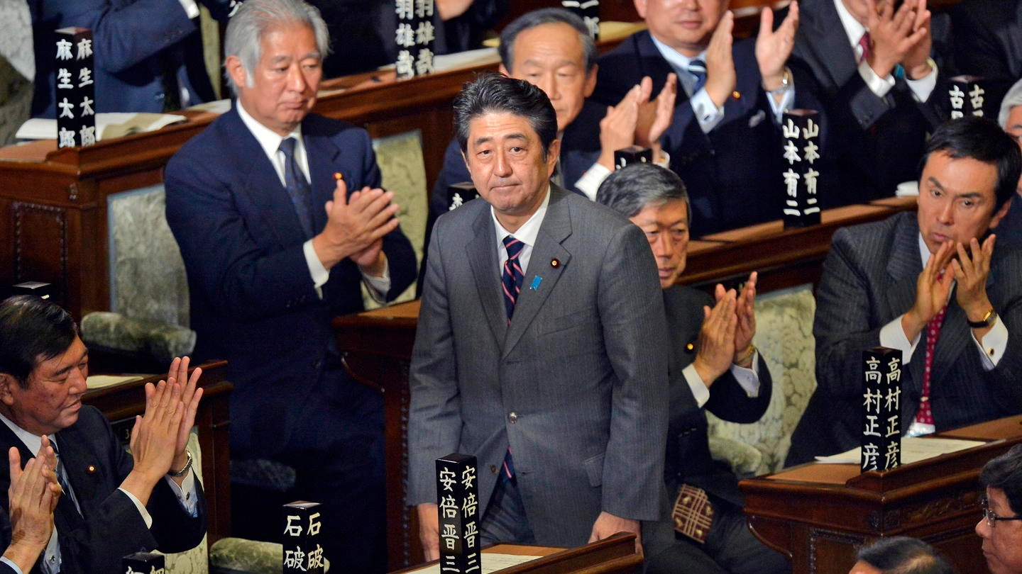 Il premier giapponese Shinzo Abe (Ansa)