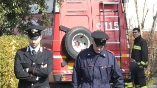 Il marito è ricoverato all’ospedale Sant’Anna piantonato dai carabinieri Il marito è ricoverato all’ospedale Sant’Anna piantonato dai carabinieri