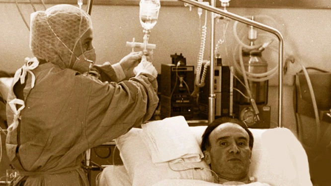 Roberto Failoni, primo trapiantato di cuore  a Bergamo, fu operato  la notte tra il 22 e il 23 novembre 1985. Sopra: Reginald Green , papà di Nicholas (De Pascale)