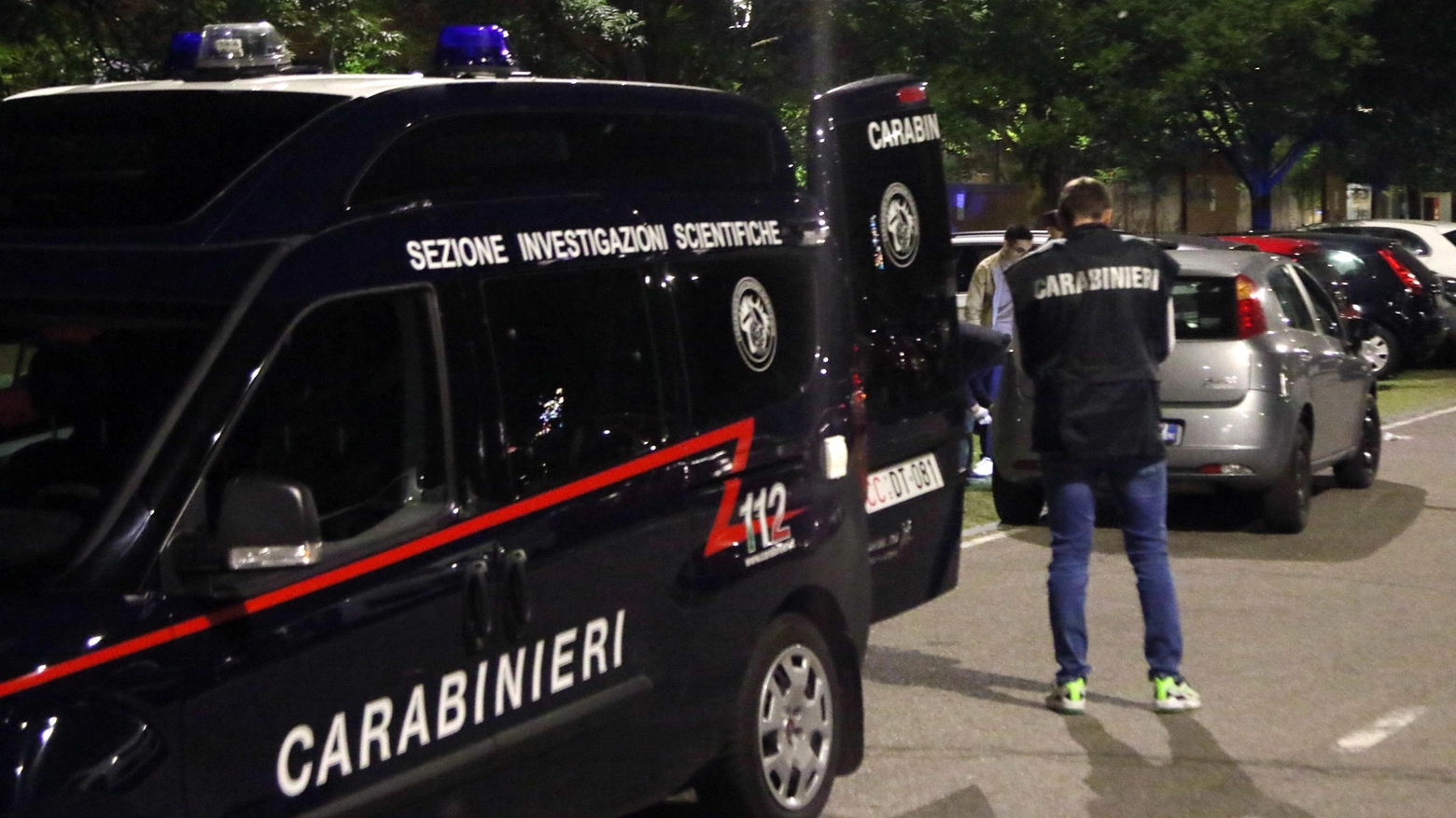 Donne ferite in via Cefalù a Milano, sono madre e figlia Donne ferite in via Cefalù a Milano, sono madre e figlia