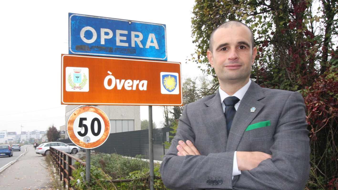 Il sindaco di Opera, Ettore Fusco