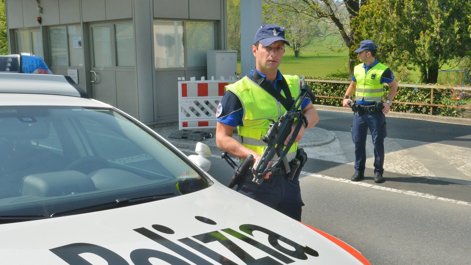 Polizia cantonale in presidio sul confine