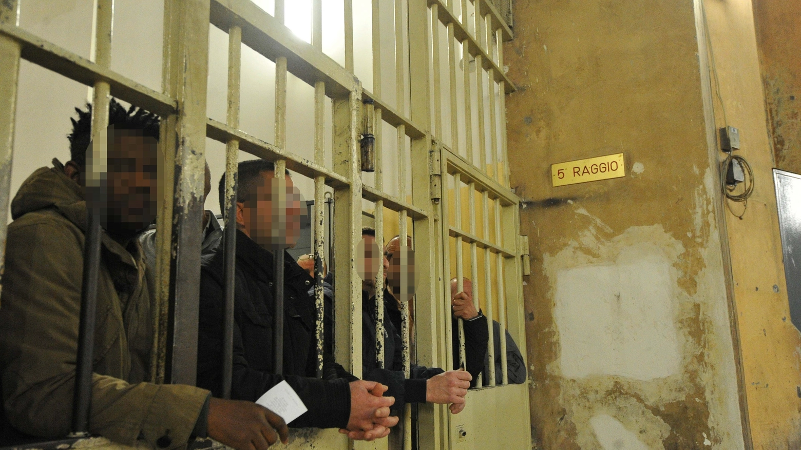 Detenuti a San Vittore (Newpress)