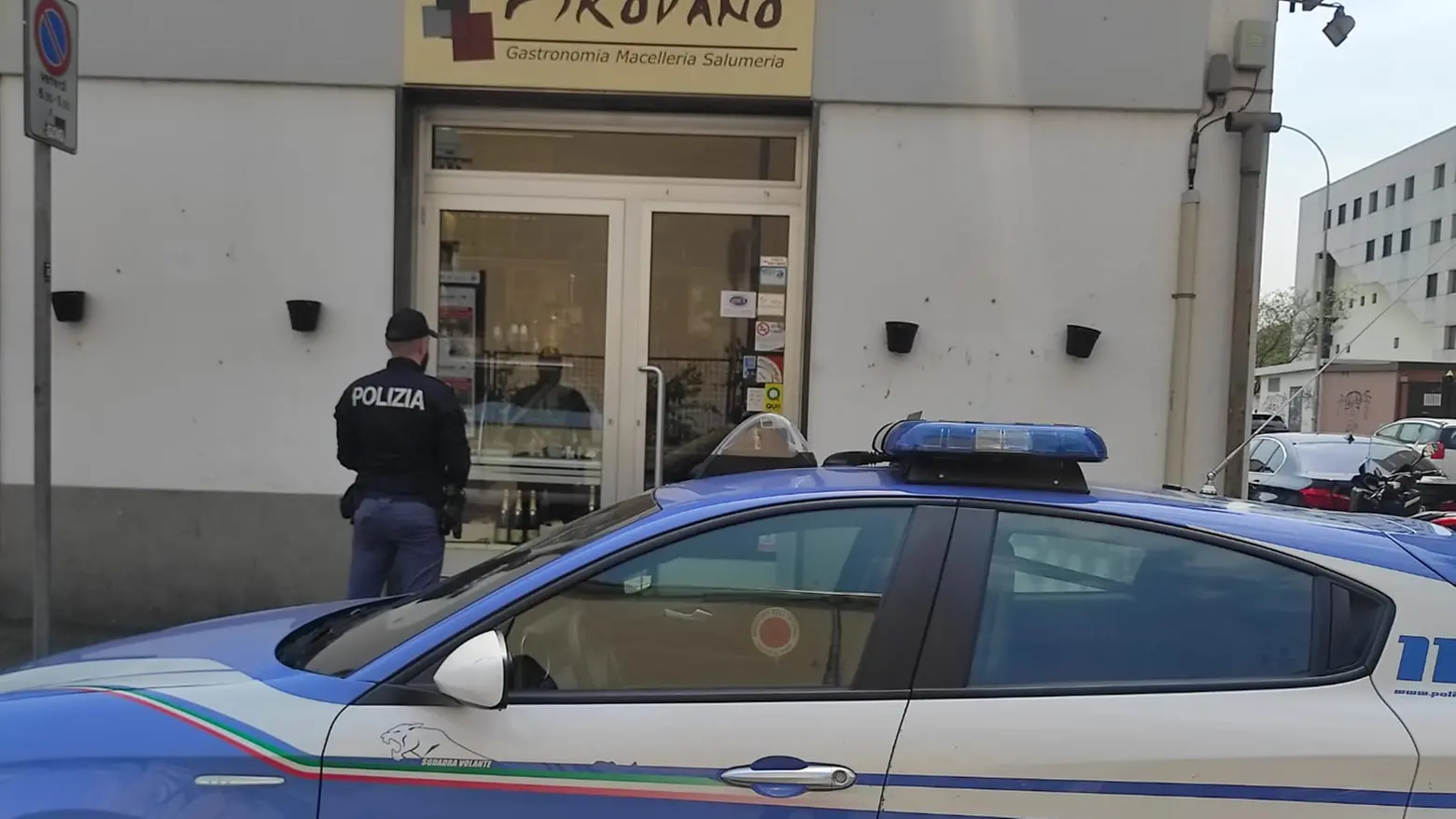 La gastronomia di Monza dove si è verificata la rapina La gastronomia di Monza dove si è verificata la rapina