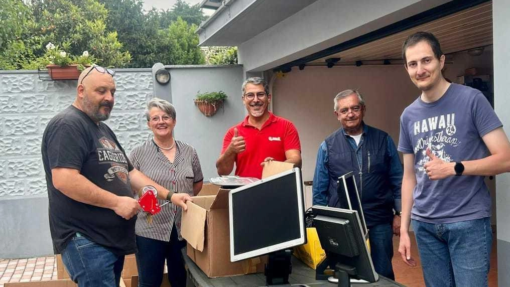 La solidarietà del riuso. I computer agli alluvionati La solidarietà del riuso. I computer agli alluvionati