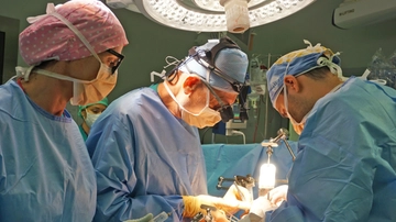 Trapianti di fegato all’ospedale di Bergamo, una 55enne è la paziente numero duemila