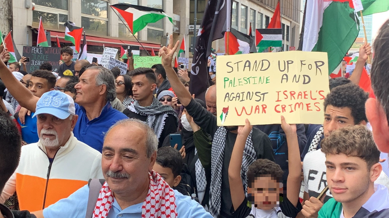 Francesco Giordano (in basso a sinistra) alla manifestazione per la Palestina di sabato 14 ottobre a Milano Francesco Giordano (in basso a sinistra) alla manifestazione per la Palestina di sabato 14 ottobre a Milano