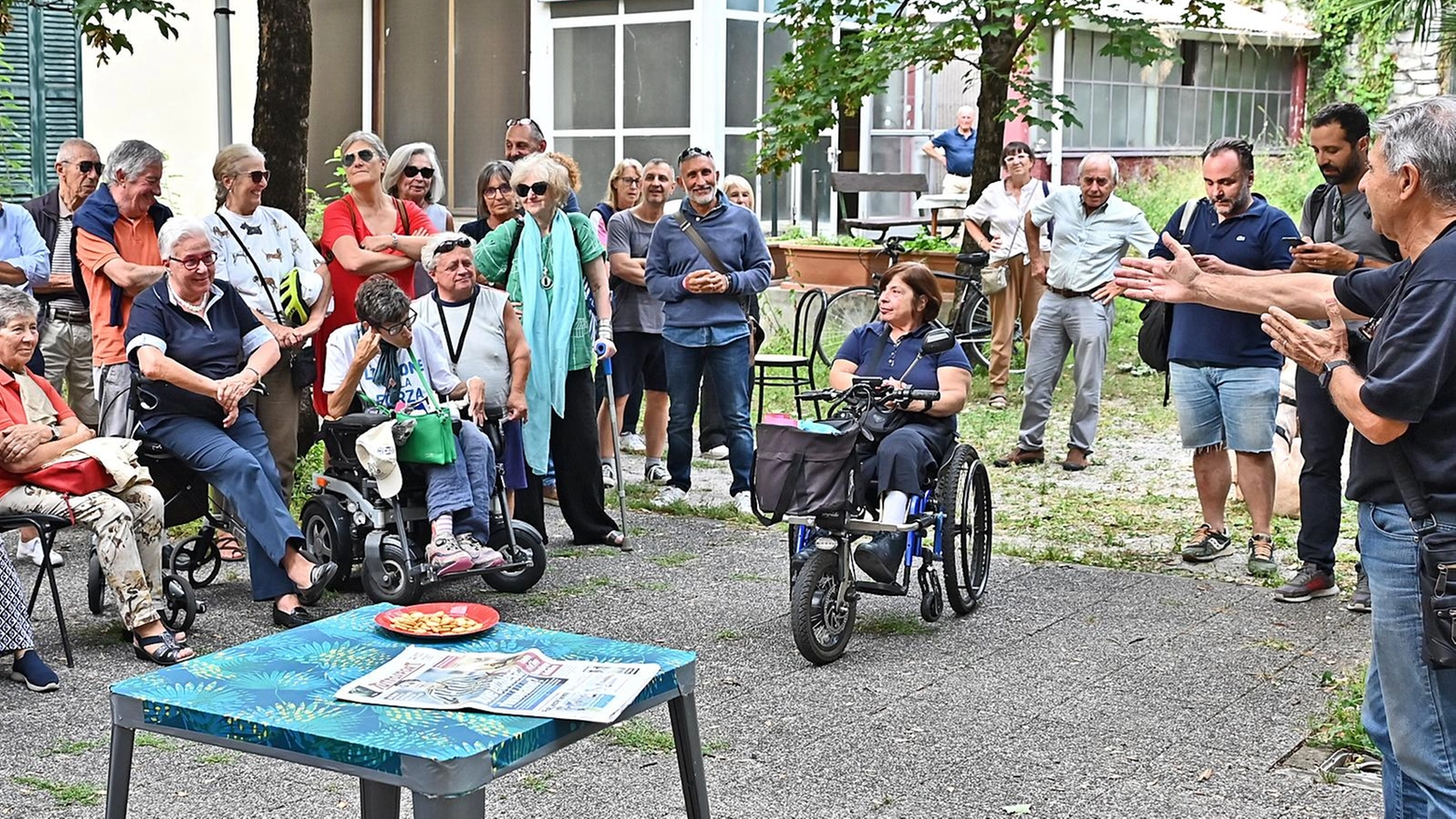 Il sindaco tira (sempre) dritto: "La materna di Ponte Chiasso e la bocciofila chiuderanno"