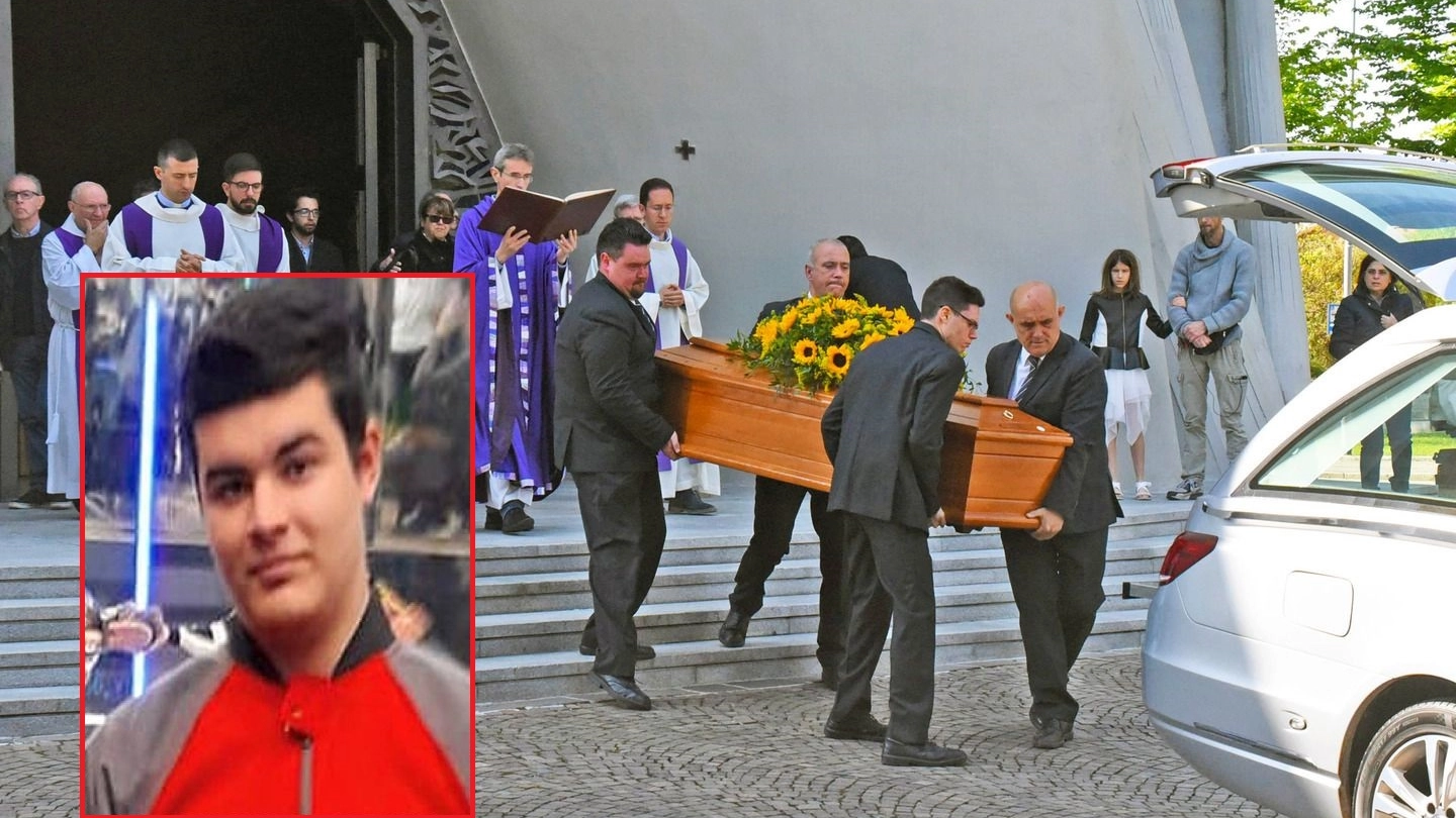 Il funerale di Giorgio Oddi