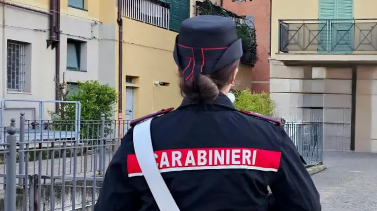 L'episodio è stato segnalato ai carabinieri