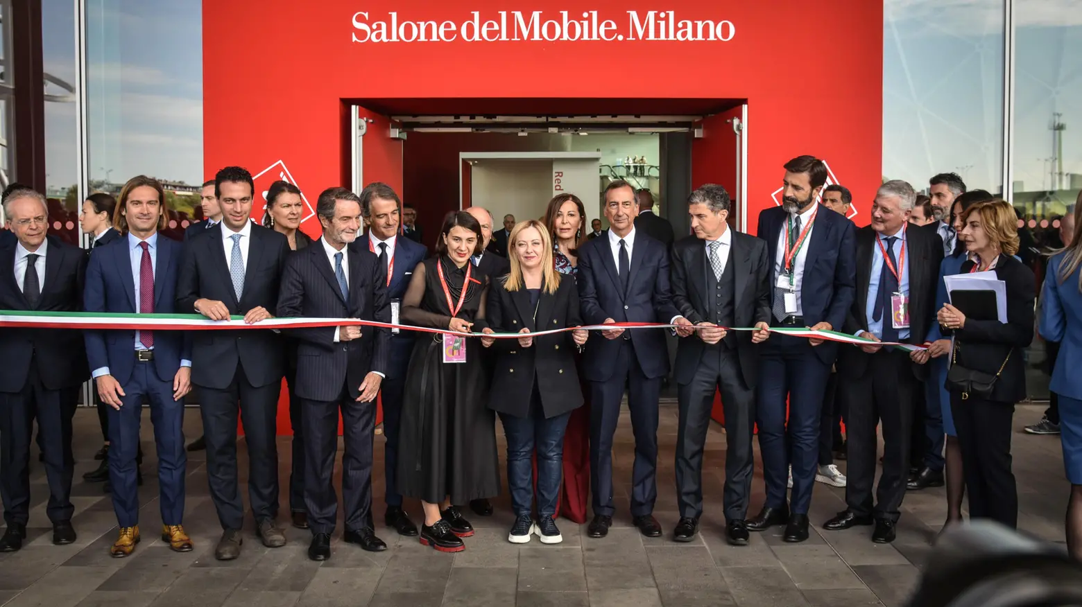 Salone del Mobile 2023, l'inaugurazione con la premier Giorgia Meloni