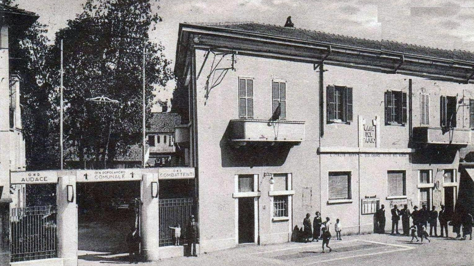 La casa del fascio di Corsico in una foto dell'epoca