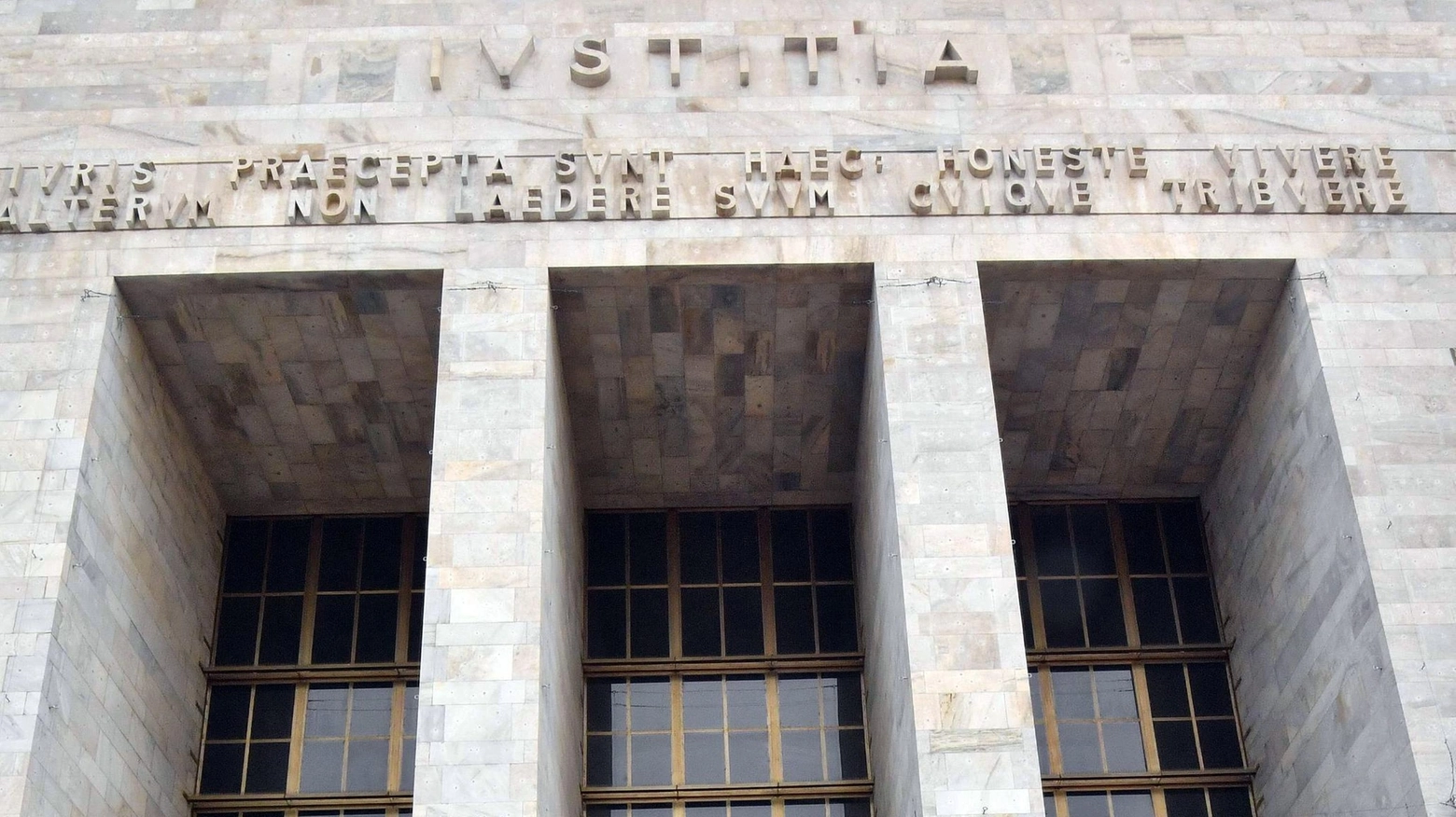 Il palazzo di Giustizia di Milano Il palazzo di Giustizia di Milano
