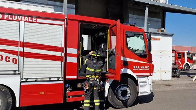 Fatale il volo di 15 metri Muore l’operaio 71enne tradito da una lamiera Fatale il volo di 15 metri Muore l’operaio 71enne tradito da una lamiera