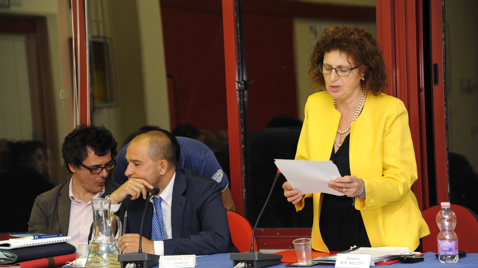  Il sindaco Maria Rosa Belotti parla in Consiglio