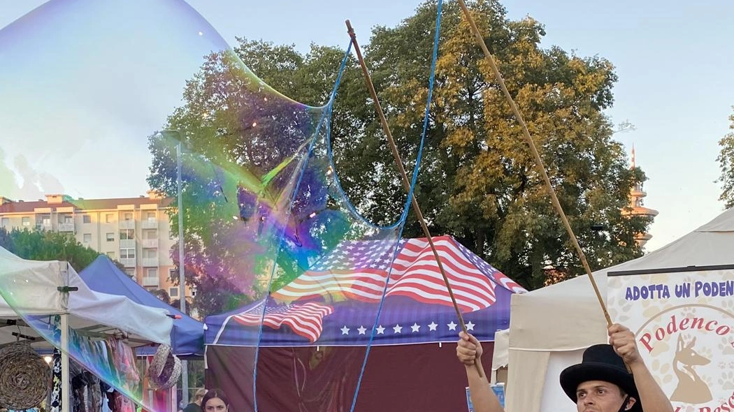 Notte Bianca a Rozzano: Sabato Acquisti e Spettacoli
Notte Bianca a Rozzano: Sabato Acquisti e Spettacoli