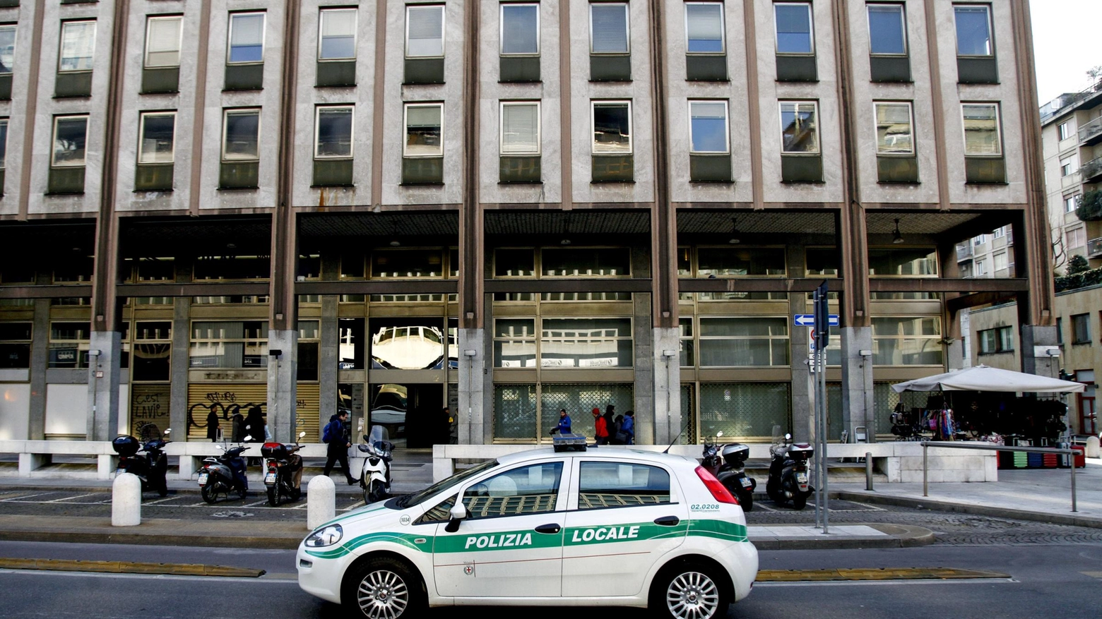 Un clochard è stato trovato senza vita in zona Stazione Centrale (La Presse)