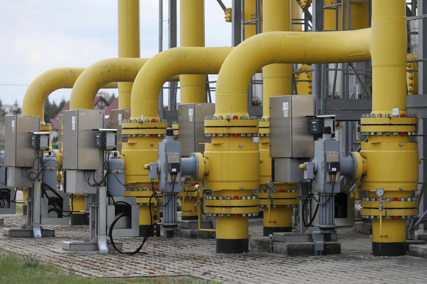 Impianto di gas a Varsavia, in Polonia (Ansa)