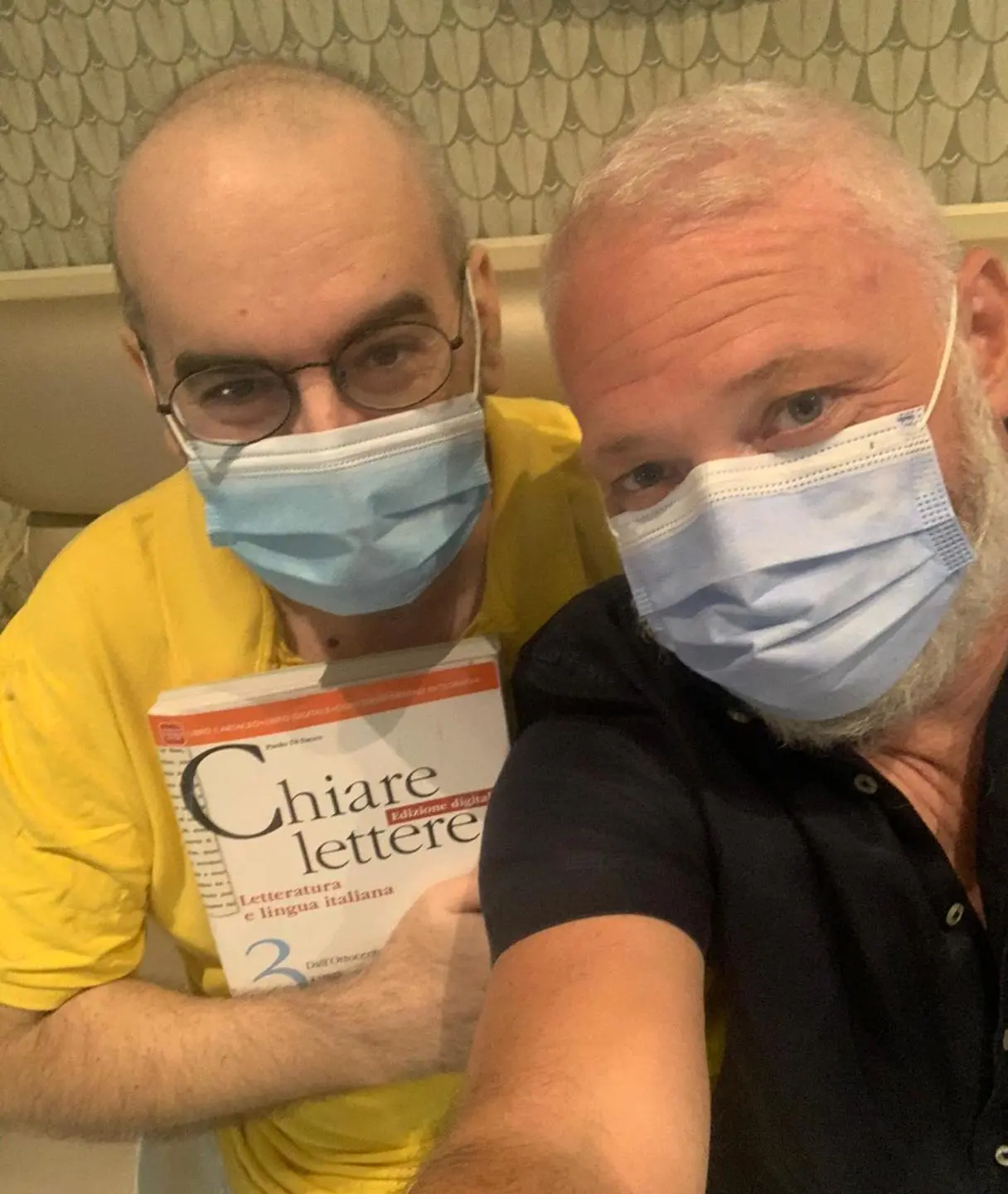 Milano, a 45 anni prende la maturità in ospedale: "Mai mollare"