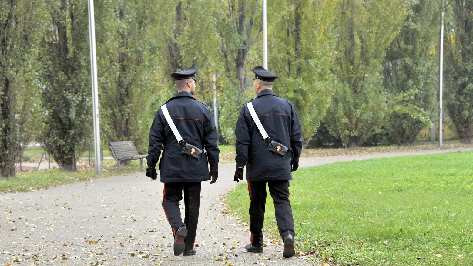 Carabinieri controlla un parco, immagine di repertorio (Spf)