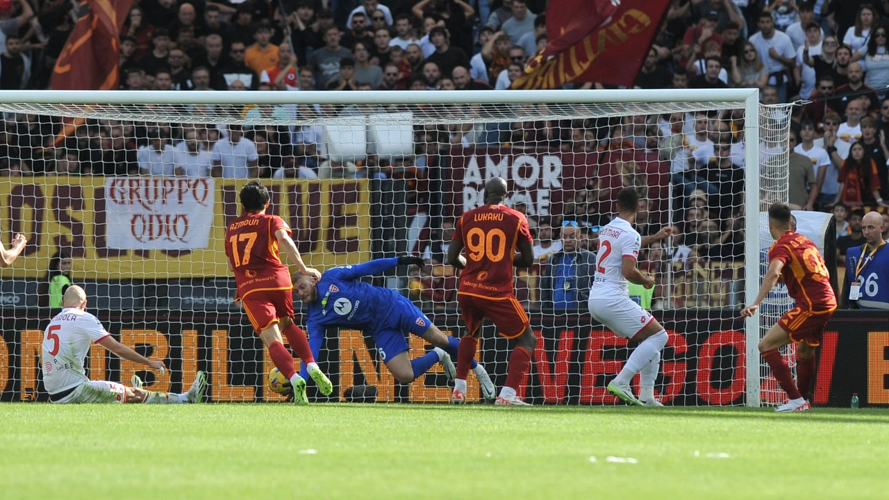 El Shaarawy beffa il Monza: la Roma passa 1-0 nel recupero