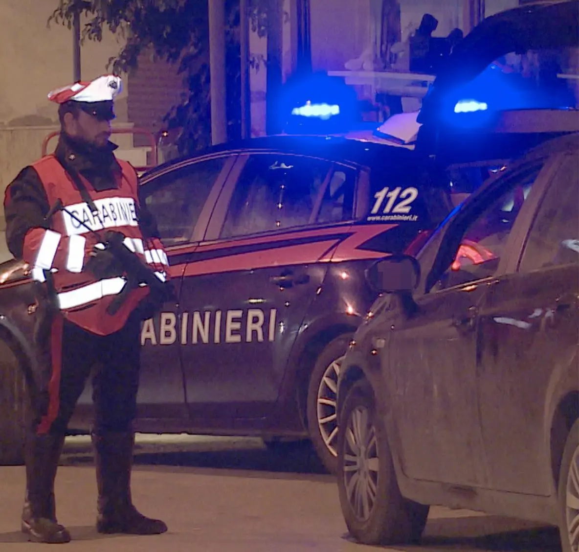 Fermato di notte 24enne di Monza con droga e contanti
