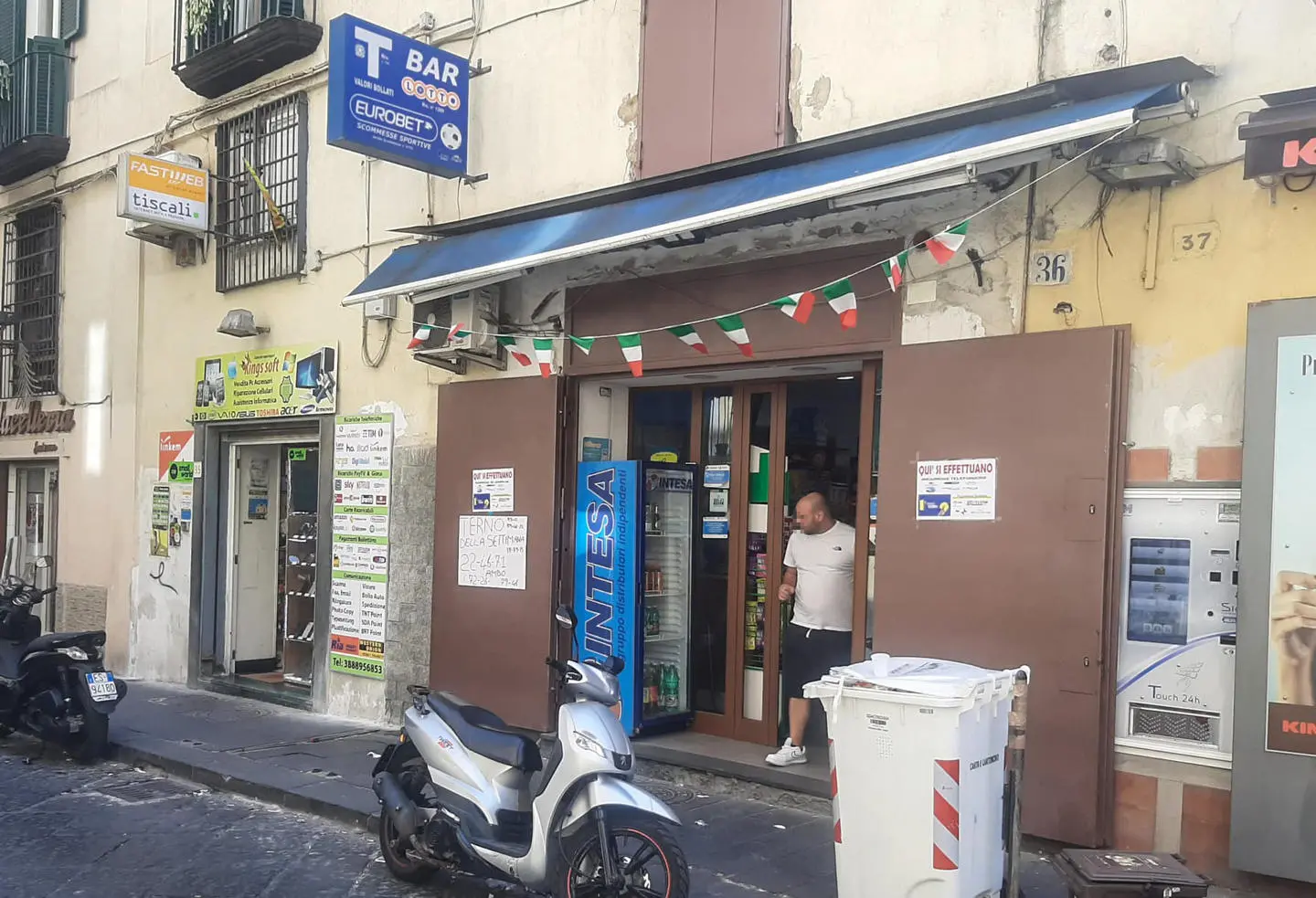 Gratta e Vinci rubato a Napoli, la donna incassa i 500mila euro ma è costretta a sparire