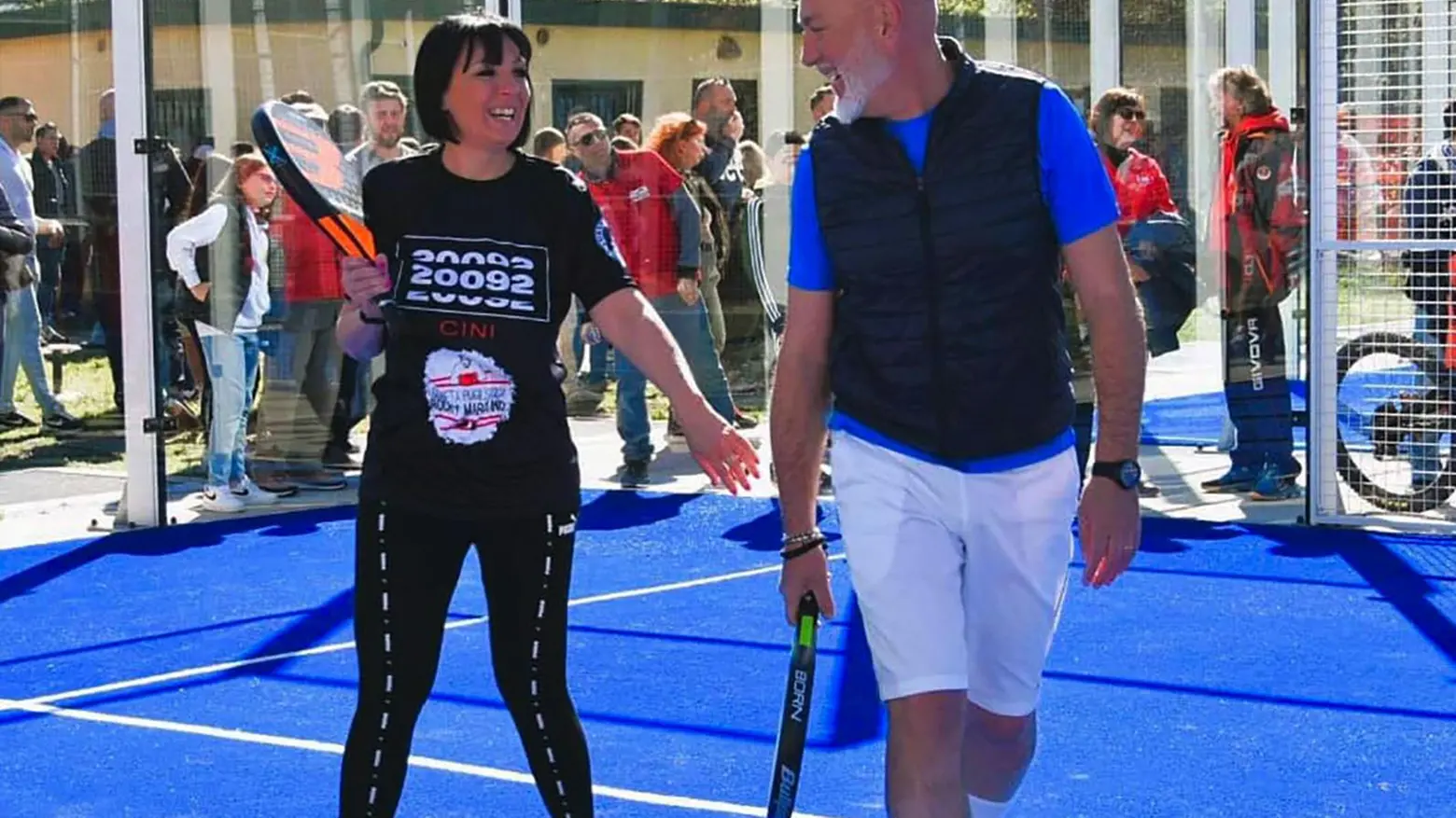 Pandemia, crisi e ora la nuova sfida: inaugurati i campi da padel Pandemia, crisi e ora la nuova sfida: inaugurati i campi da padel