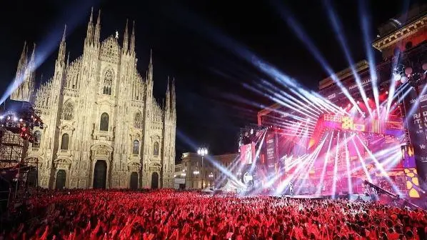 Concerto Radio Italia, vetro vietato  Prolungato l’orario della metropolitana