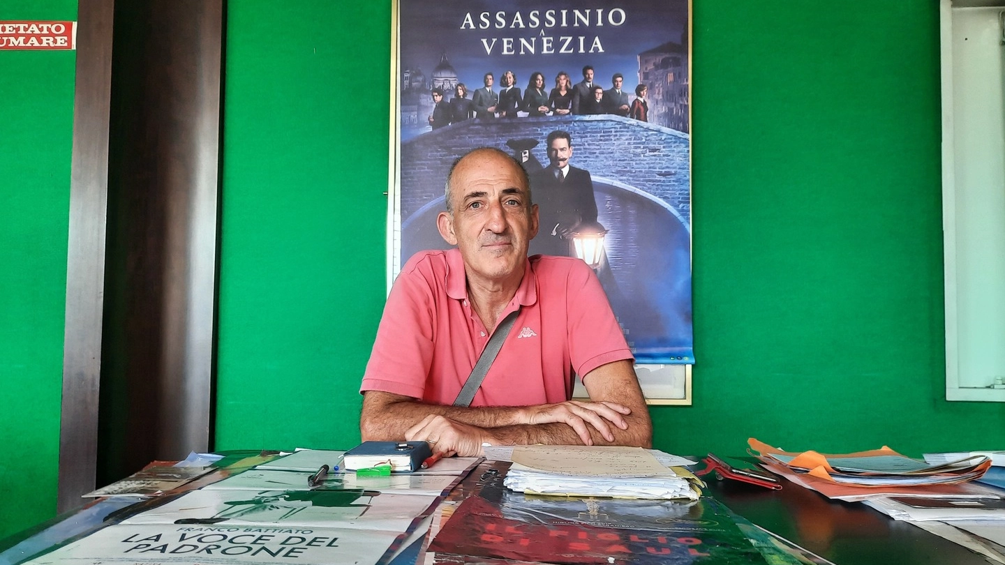 Il gestore Riccardo Laurelli Il gestore Riccardo Laurelli