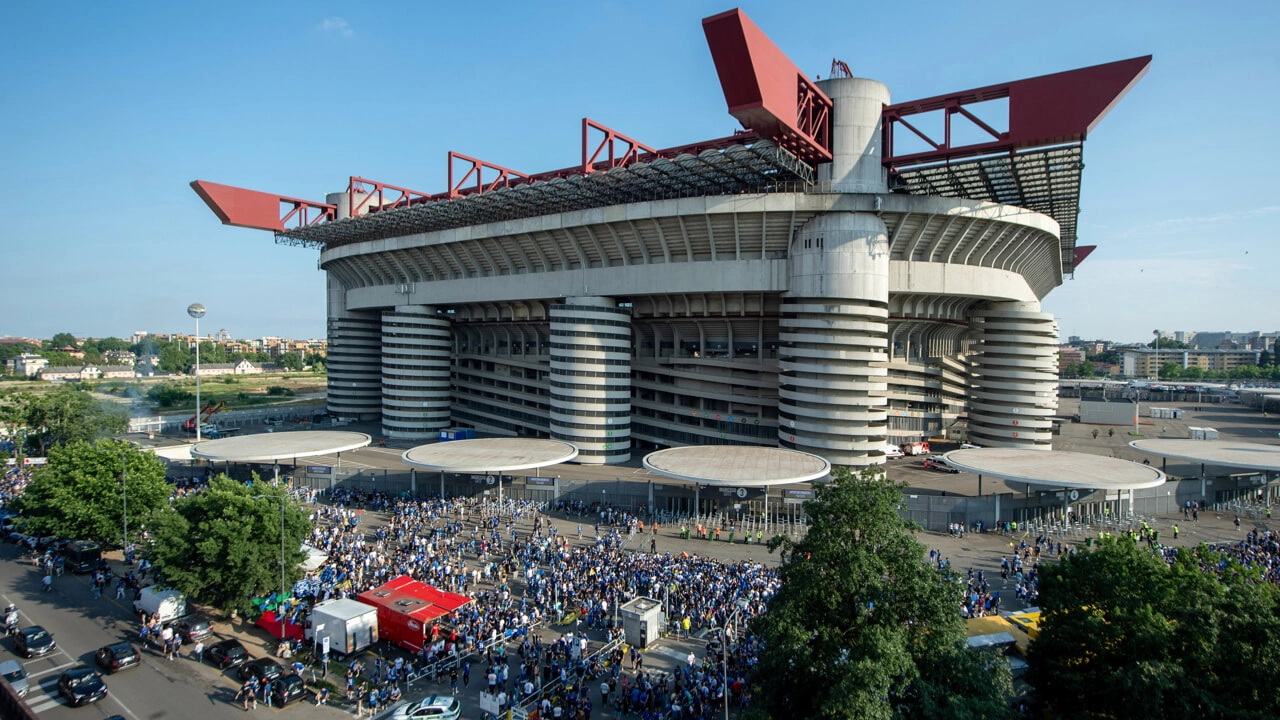 Continua la partita sul futuro di San Siro
