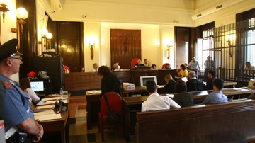 Monza, professore in cattedra ma non aveva neppure il diploma: lo strano caso di P.B. all’Istituto Koinè