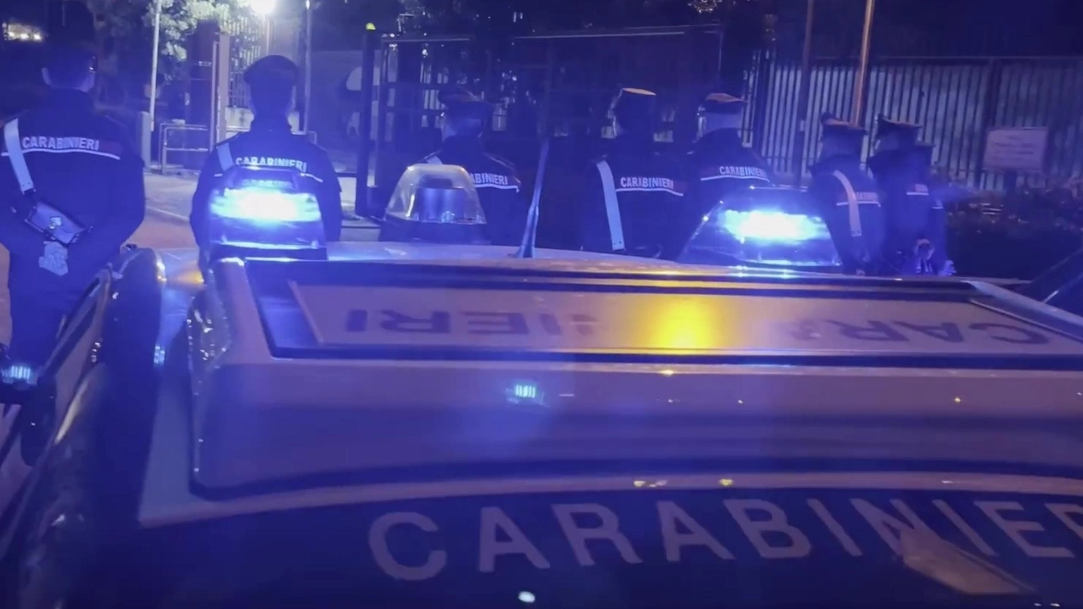 In carcere 24 persone di diverse nazionalità: 2 italiani e 16 albanesi, 5 marocchini e un tunisino. Le indagini partite dalla Svizzera