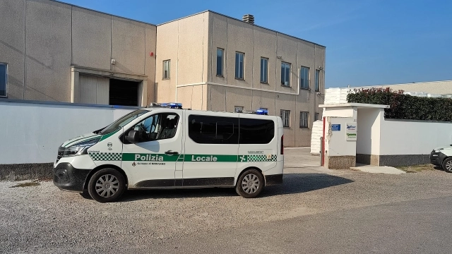 Polizia locale in azione a Nerviano Polizia locale in azione a Nerviano